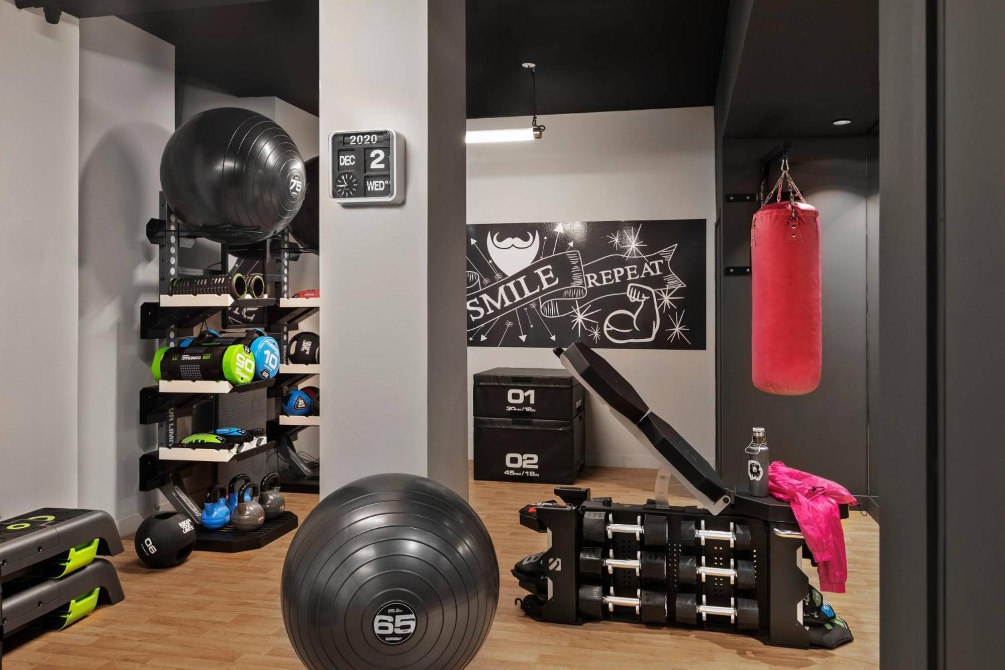 Moxy Lille City Ngoại thất bức ảnh